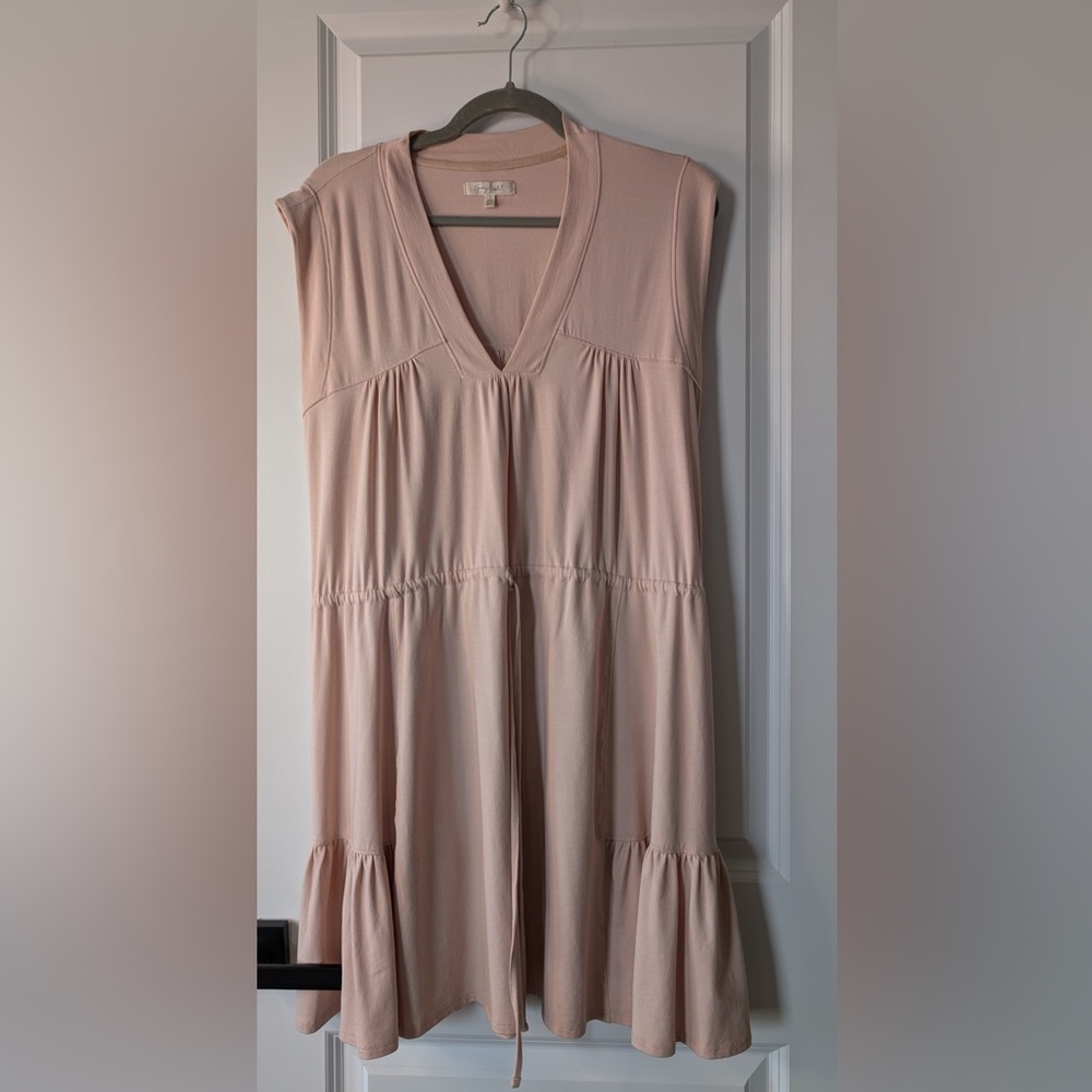 Grey State Women’s Jojo Dress V-Neck Tiered Size 1/Small Rose Smoke Pink